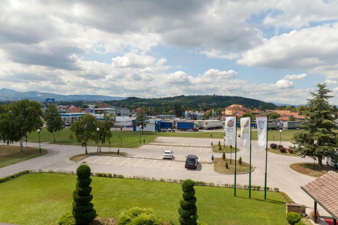 Hotel Livade Čačak Exterior foto